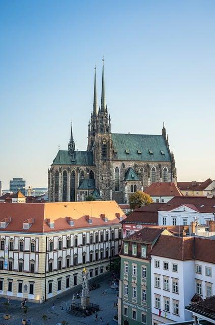 Brno Třídit Kovová Víčka od Piva: Módní Recyklace ve Městě