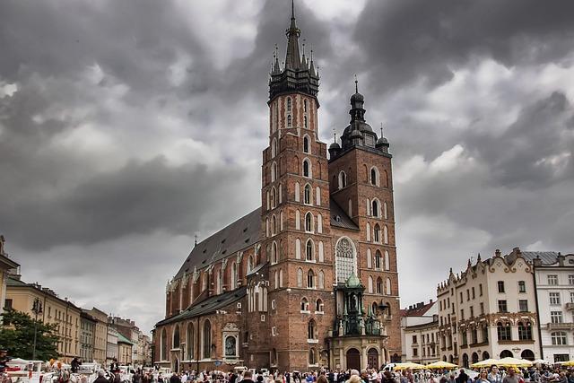 Prozkoumejte široký výběr oblečení, bot a doplňků